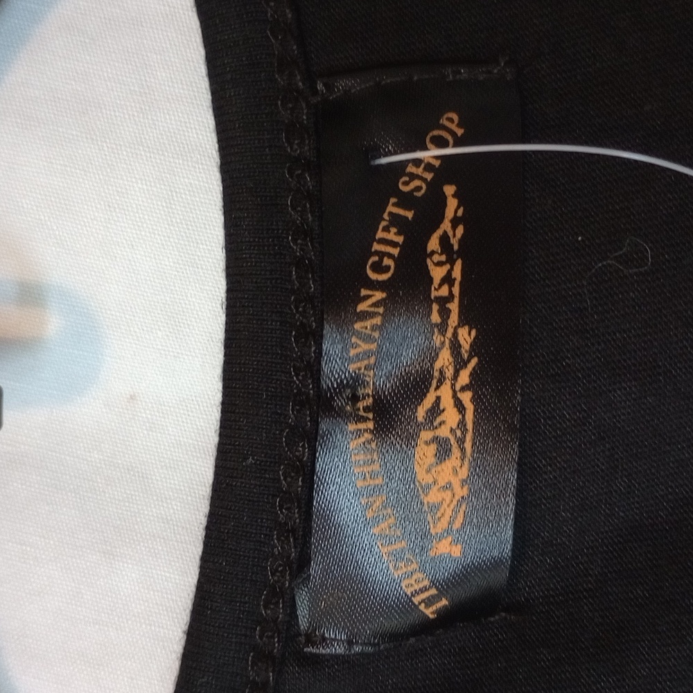 NWT Black sleeveless summer top lil buttons decorative only - Picture 4 of 5